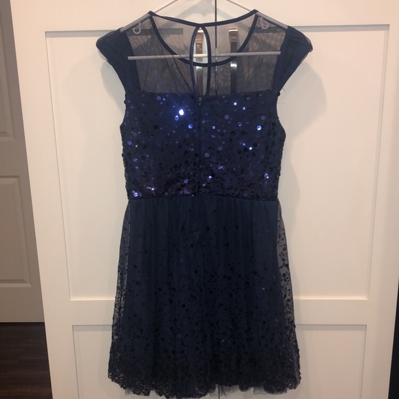 Delia’s sequins dress - Picture 2 of 4